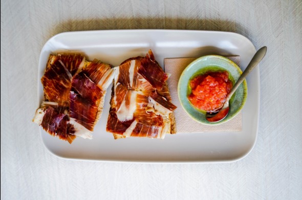 Imagen PAN CRISTAL CON JAMÓN IBERICO Y TOMATE RALLADO